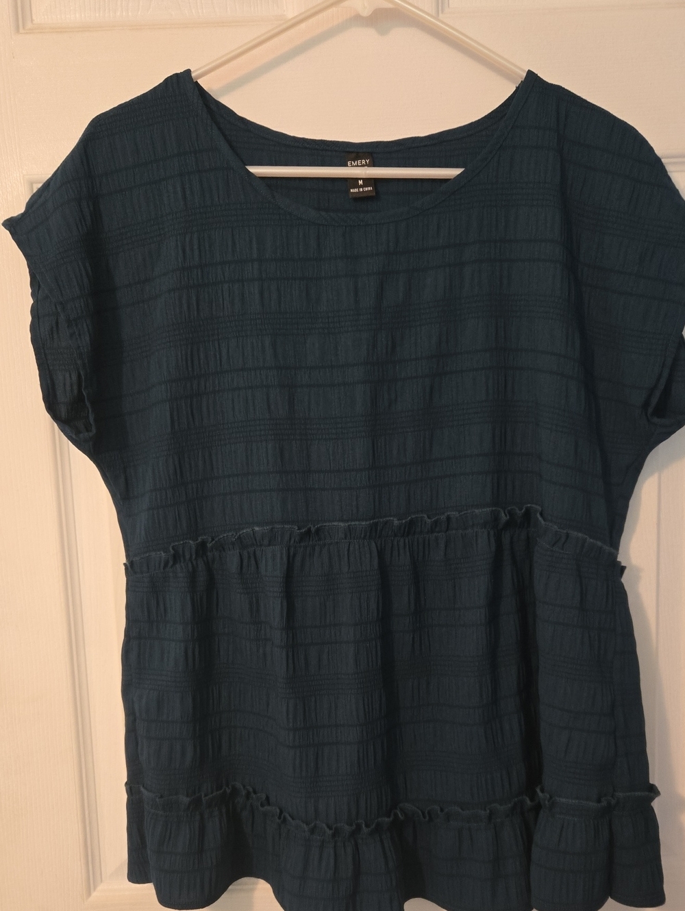 Emery Rose Textured Teal Tiered Tunic Top